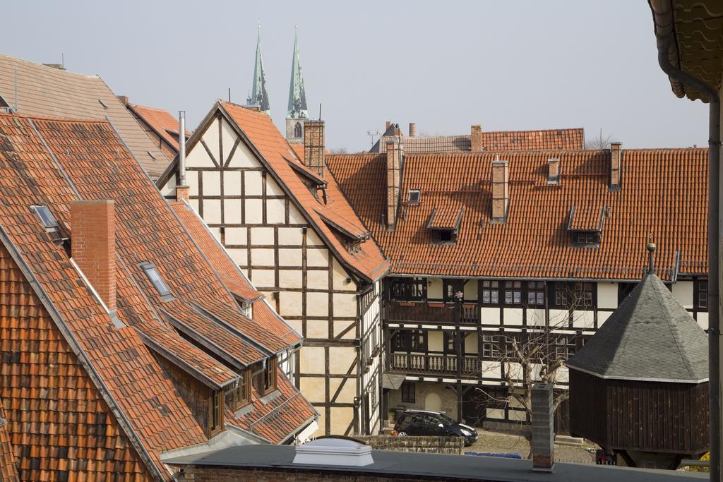 Apartment Am Rathaus Quedlinburg Room photo